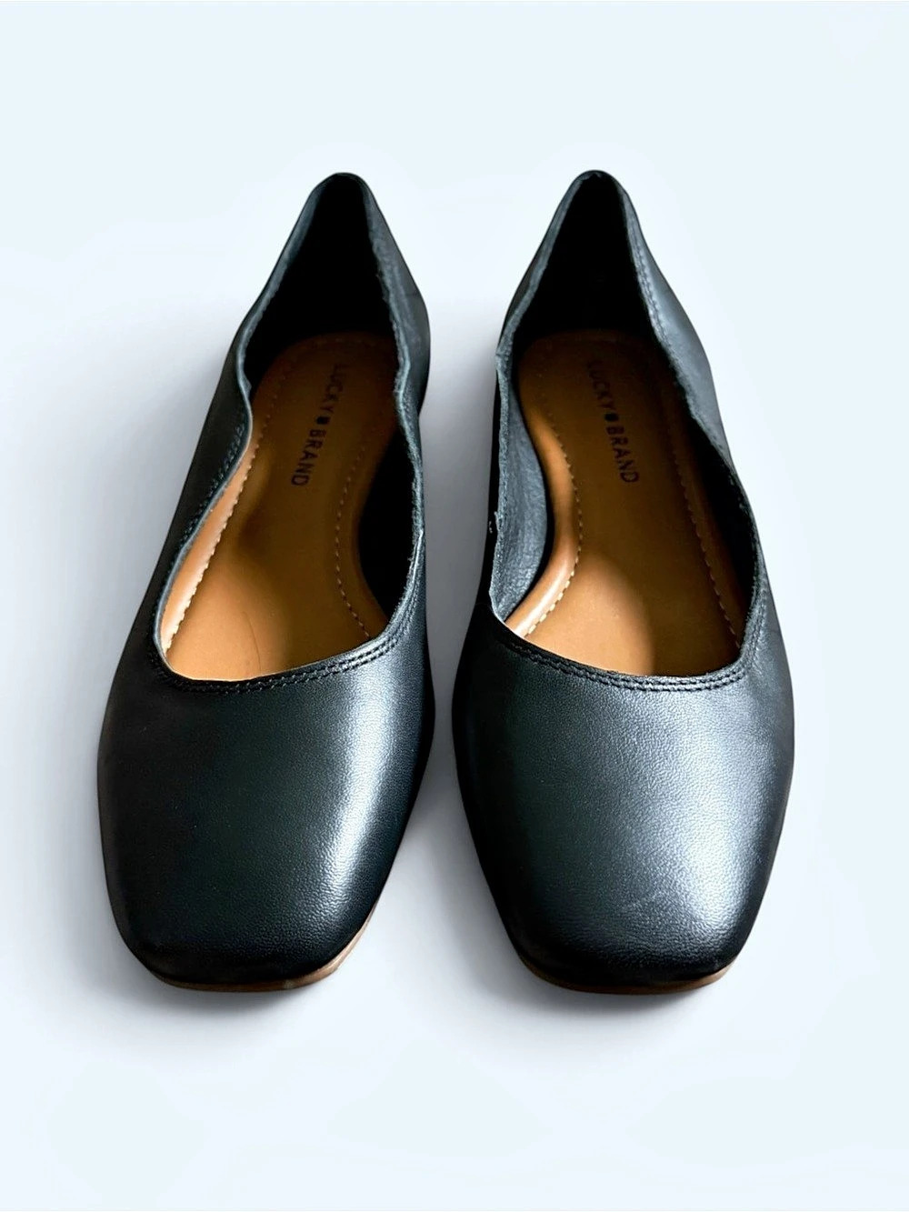 LUCY BRAND Black Leather Flats Size 8 Women Like New - Picture 1 of 10